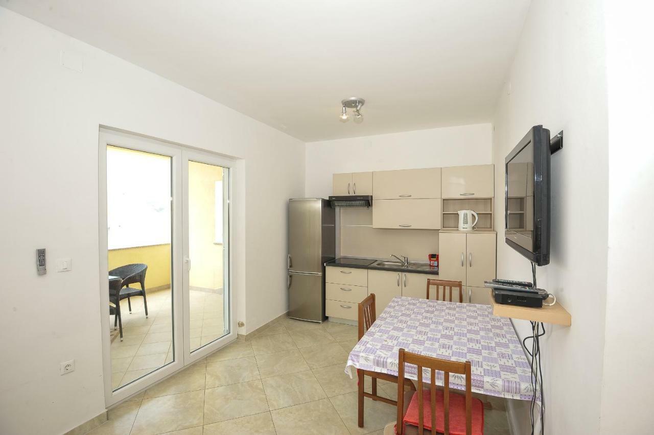 Apartmani Vrtlici Zdenka Stara Novalja Esterno foto