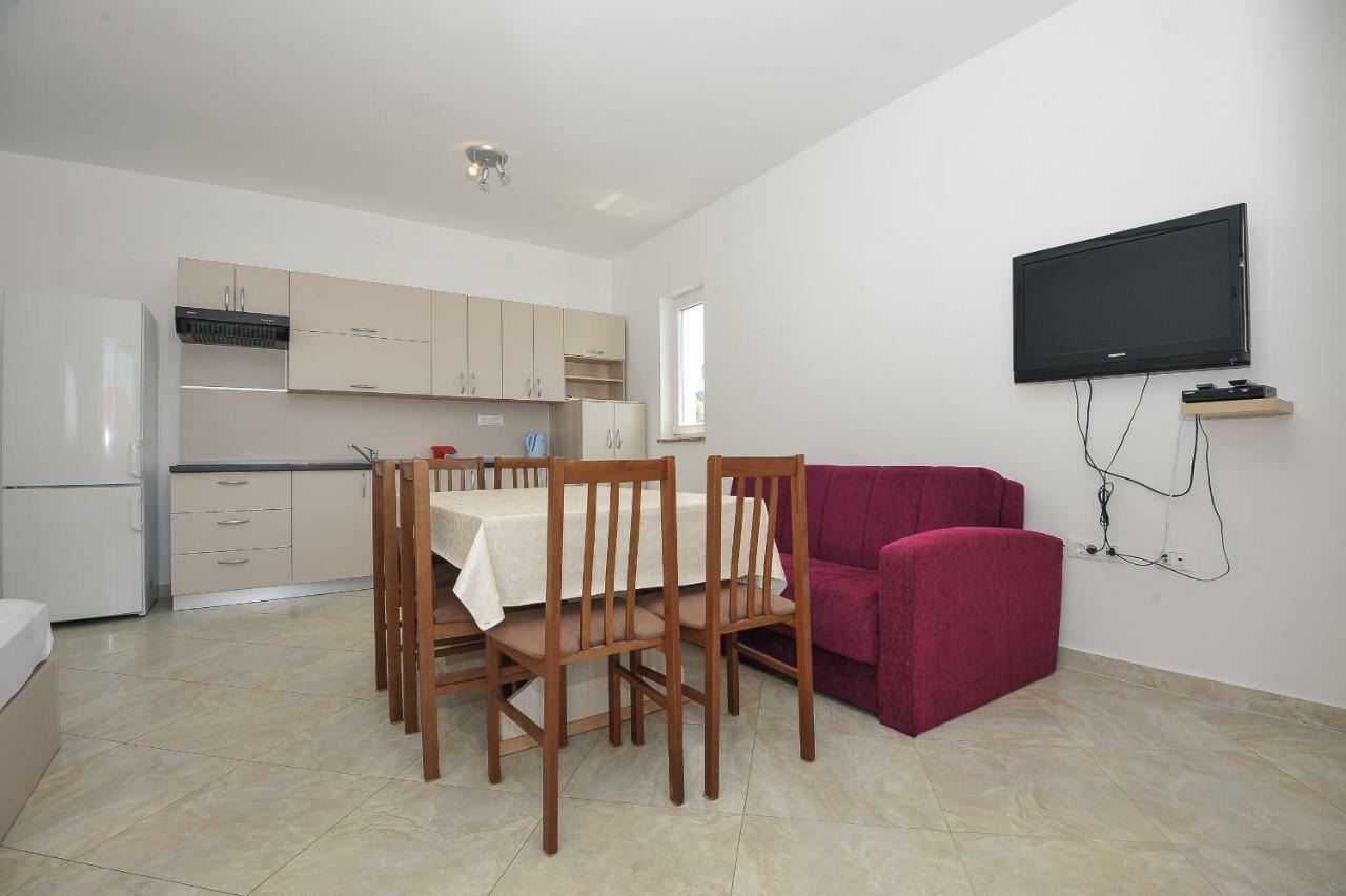 Apartmani Vrtlici Zdenka Stara Novalja Esterno foto